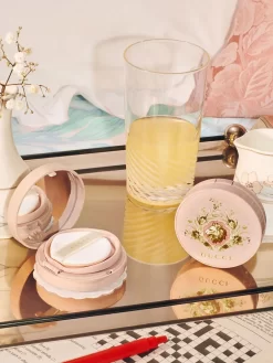 Beauty Gucci Beauty Fondotinta Cushion De Beauté -Femminile Moda Negozio 18086637 38698388 1000