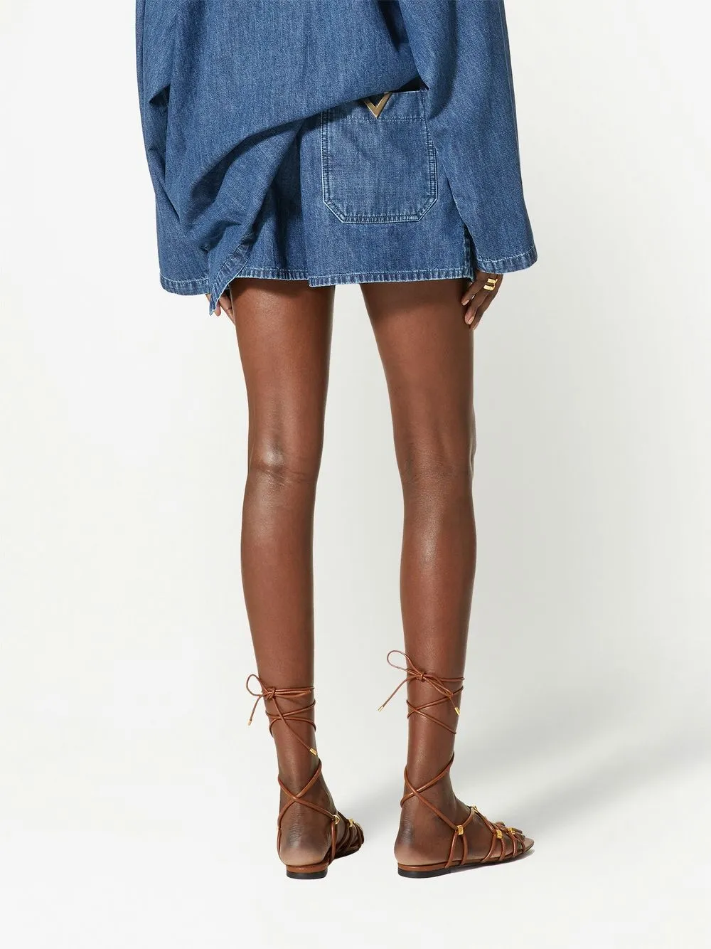 Donna Valentino Garavani Shorts Con Placca Logo 6 Donna Valentino Garavani Shorts Con Placca Logo - immagine 4