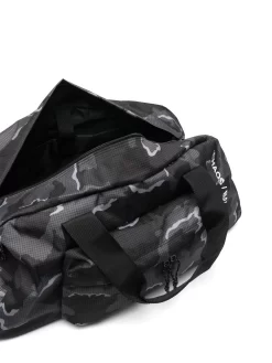 Donna Eastpak Borsone Con Stampa Camouflage -Femminile Moda Negozio 19648951 43972622 1000